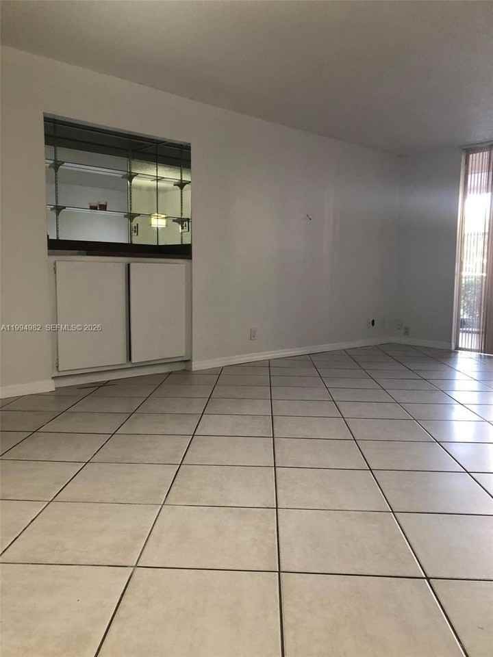 404 Nw 68th Ave #113 - Photo 6 of 17