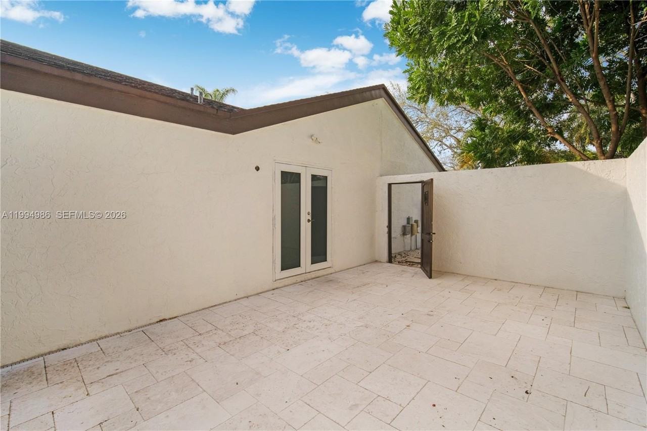 15250 Sw 154th Ter #A - Photo 5 of 16