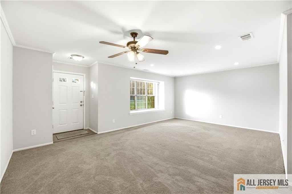 151 Wyndham Pl - Photo 4 of 19