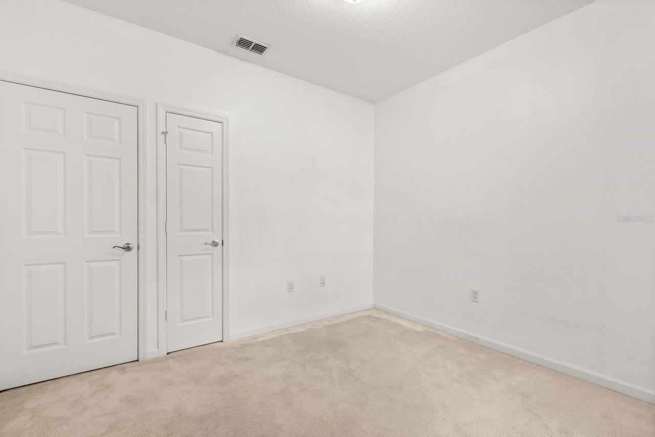 409 Hilgard Cv #106 - Photo 4 of 22