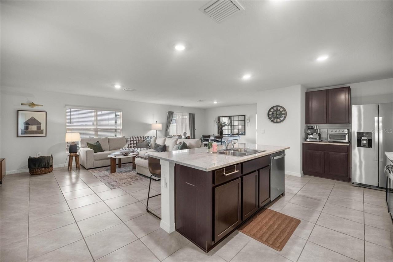 8740 Sw 45th Ct - Photo 7 of 43