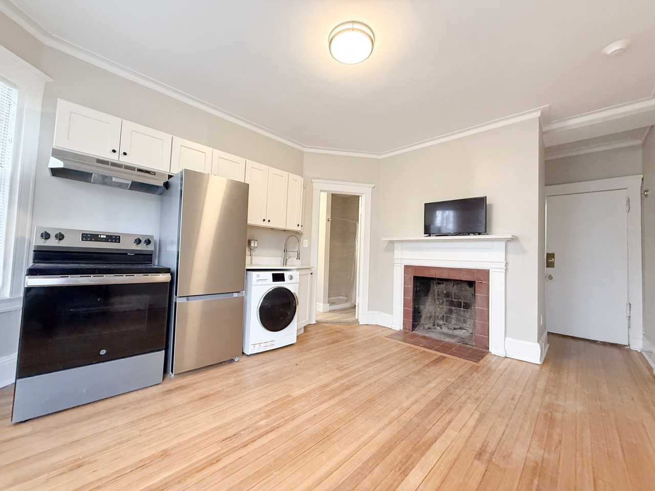 19 Agassiz St #3A - Photo 2 of 5