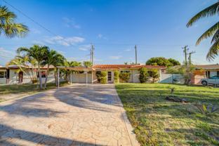 917 Ne 164th St - Photo 1 of 1