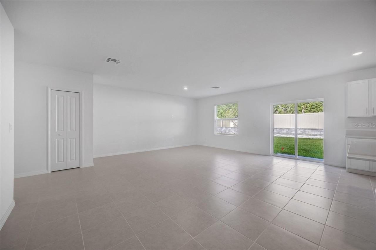 7751 Abagail Dr - Photo 7 of 21