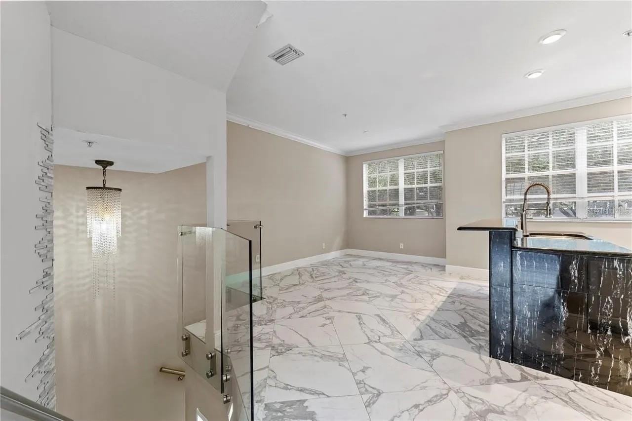 1437 Harbour Walk Rd - Photo 5 of 33