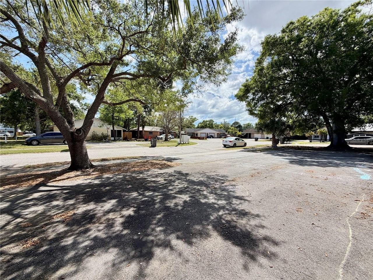 2761 62nd Ter N #B - Photo 3 of 25