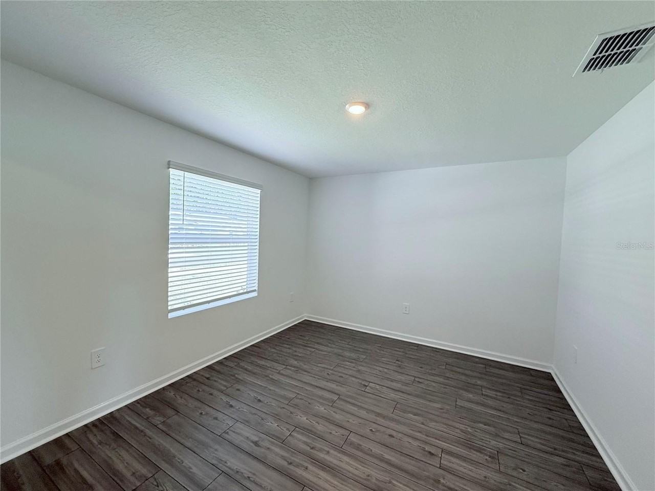 4183 Sw 82nd Ln - Photo 4 of 17