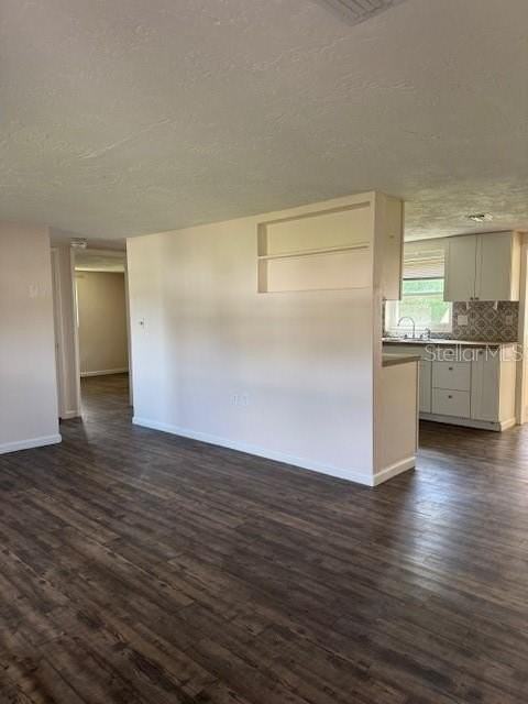 95 S Fillmore St - Photo 4 of 29