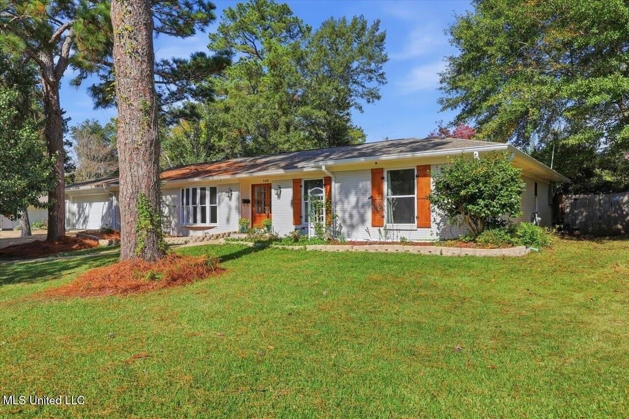 144 Rollingwood Dr - Photo 2 of 43