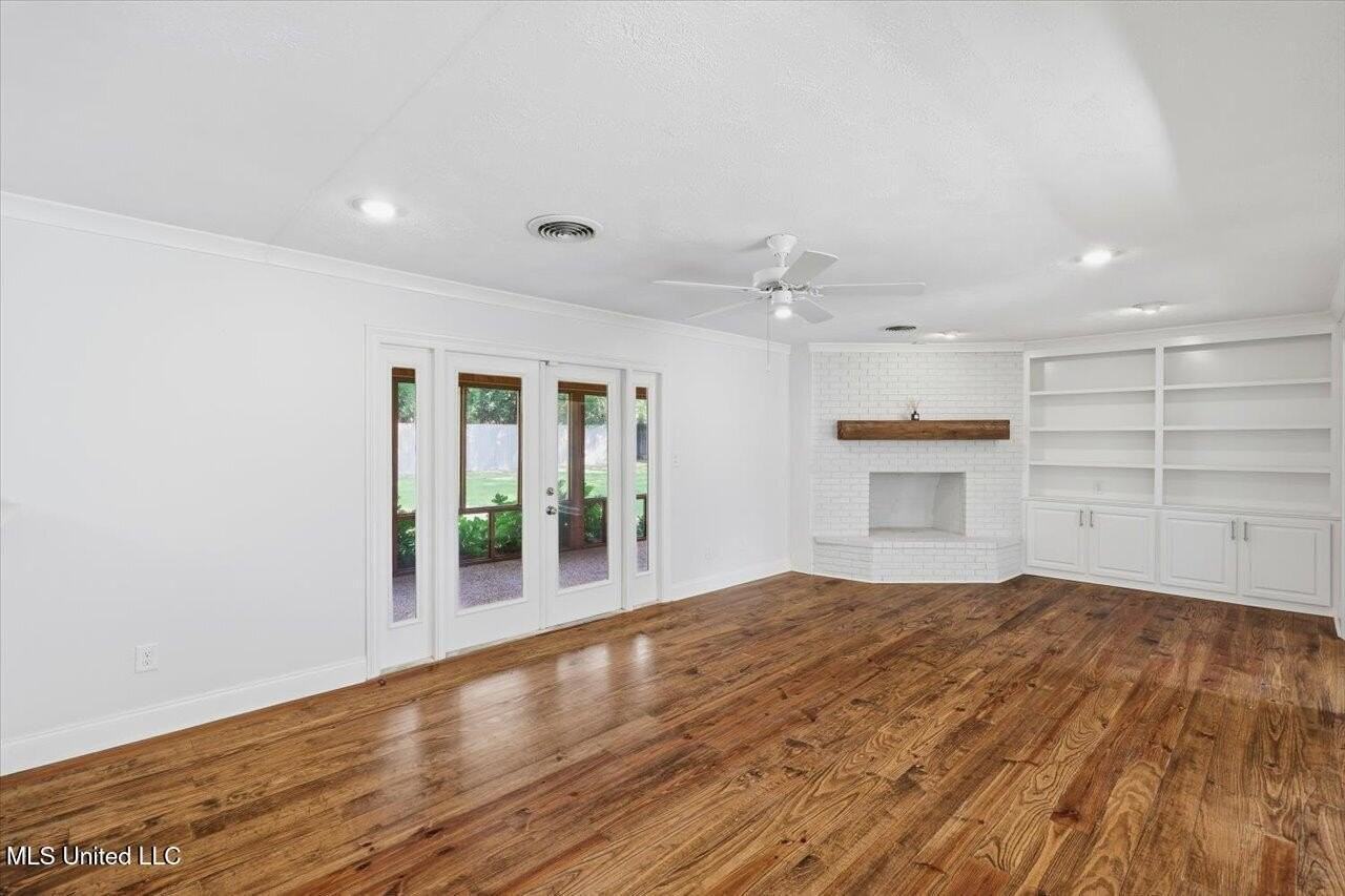 144 Rollingwood Dr - Photo 7 of 43