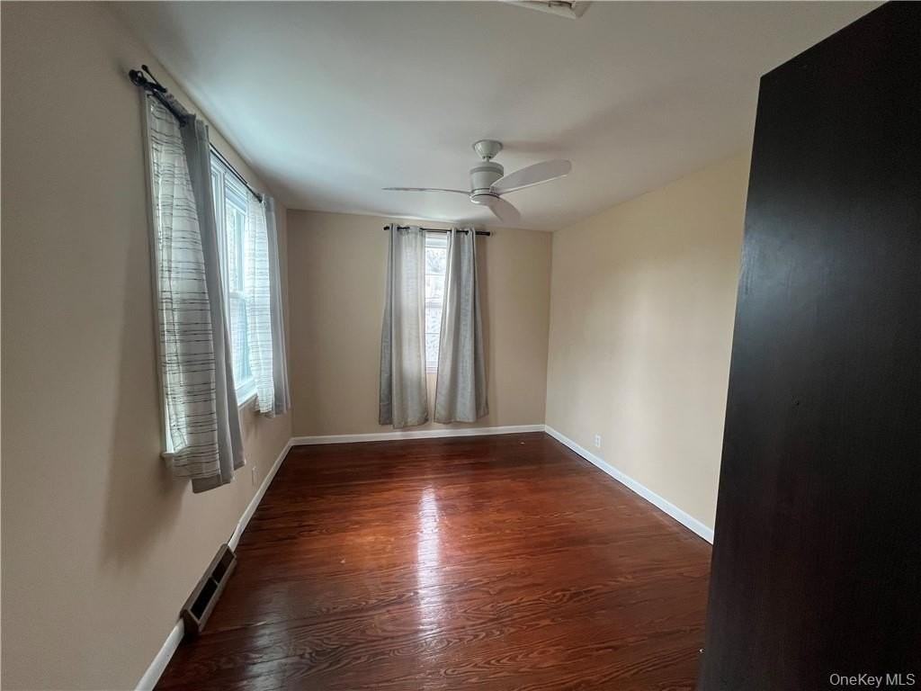 3180 Lincoln Dr - Photo 4 of 13