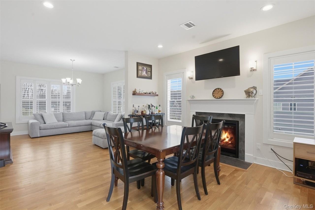 108 Joyce Way - Photo 5 of 39