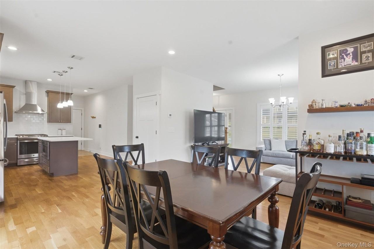 108 Joyce Way - Photo 6 of 39