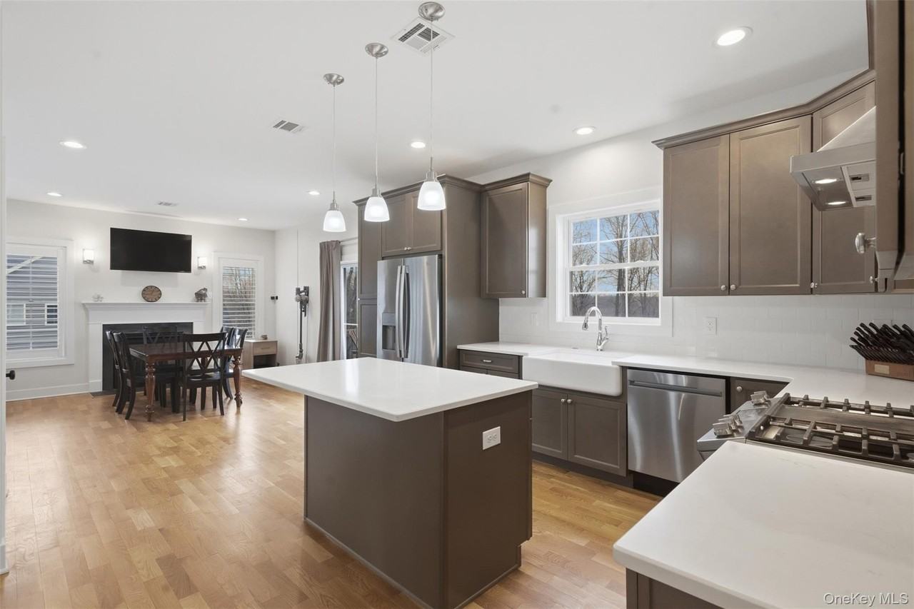 108 Joyce Way - Photo 7 of 39