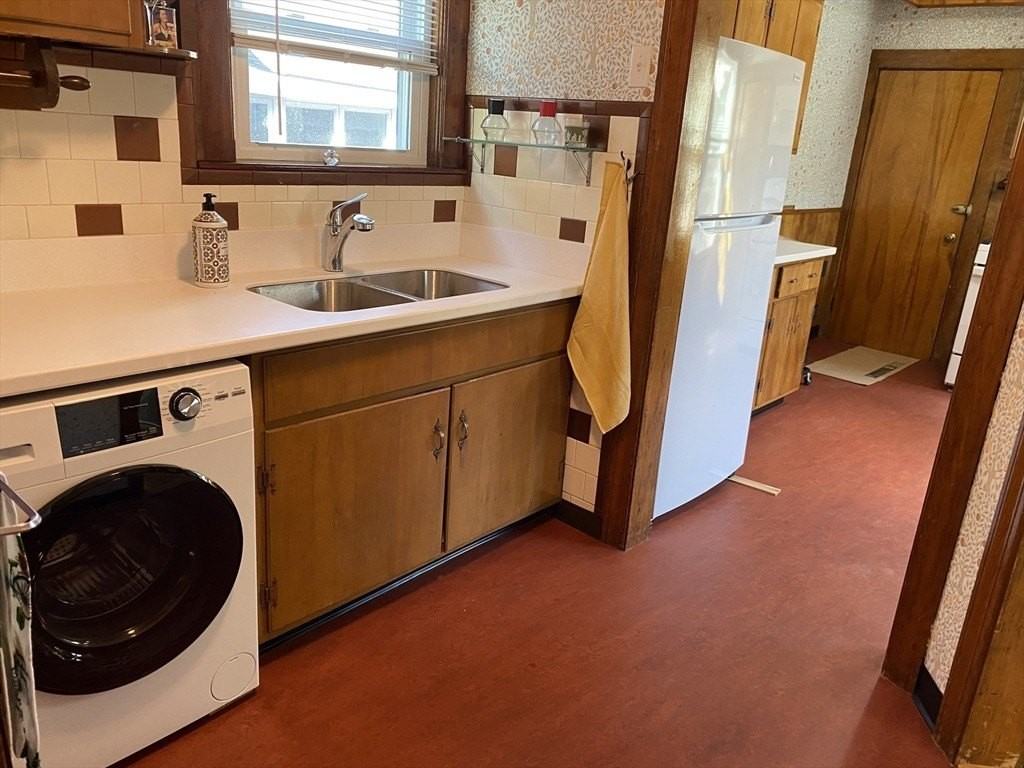 230 W 5th St #2 - Photo 2 of 17