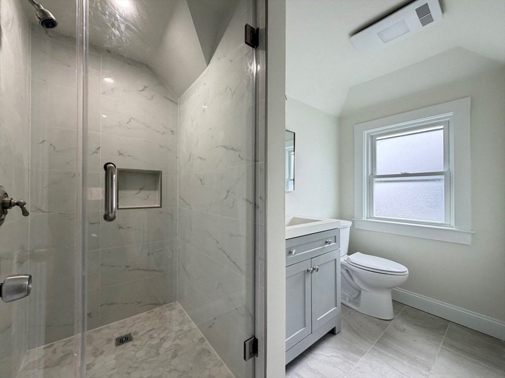 3 Newbury Ave - Photo 5 of 8