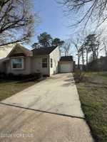 featured image of 12 Timberline Dr