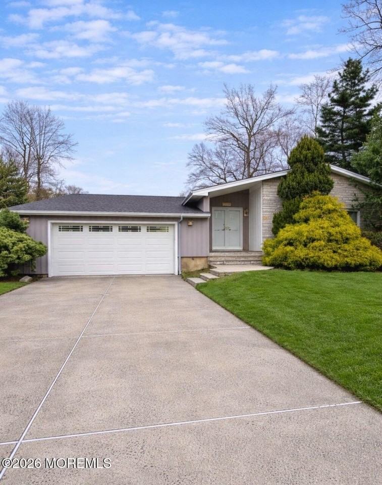 1803 Holbrook St - Photo 2 of 3