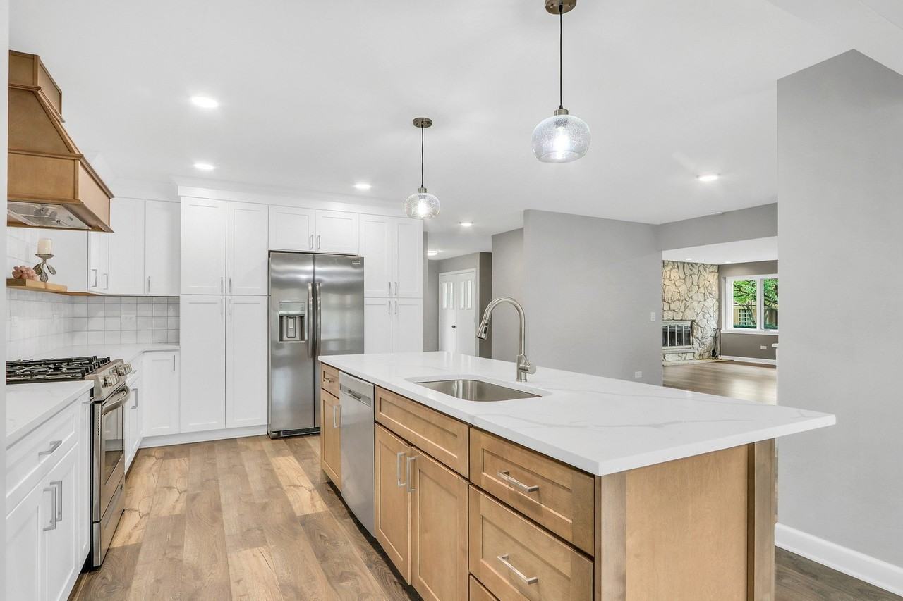 179 S Alleghany Rd - Photo 3 of 13