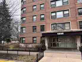 4880 N Marine Dr Apt 214 - Photo 1 of 1