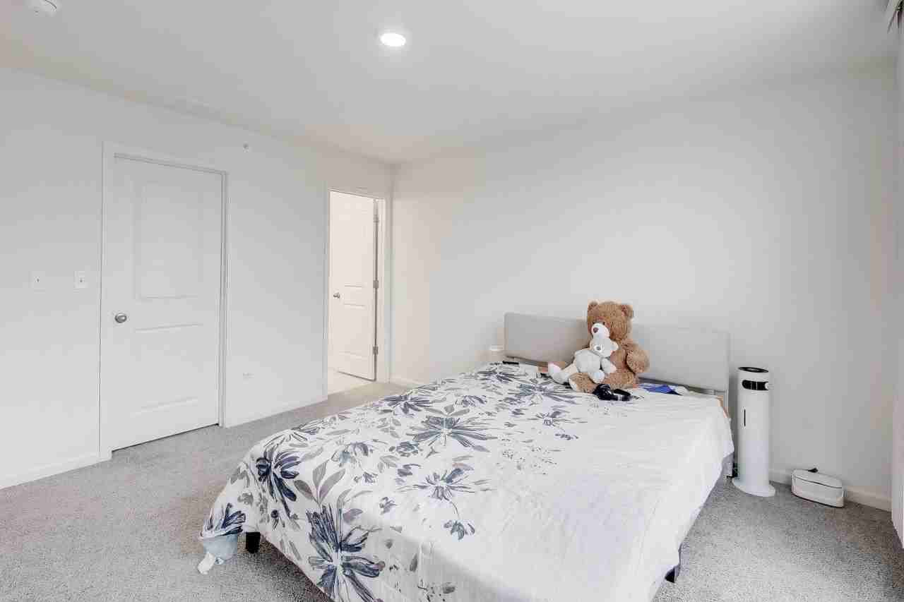 2251 Venture Dr Unit 2251 - Photo 7 of 34