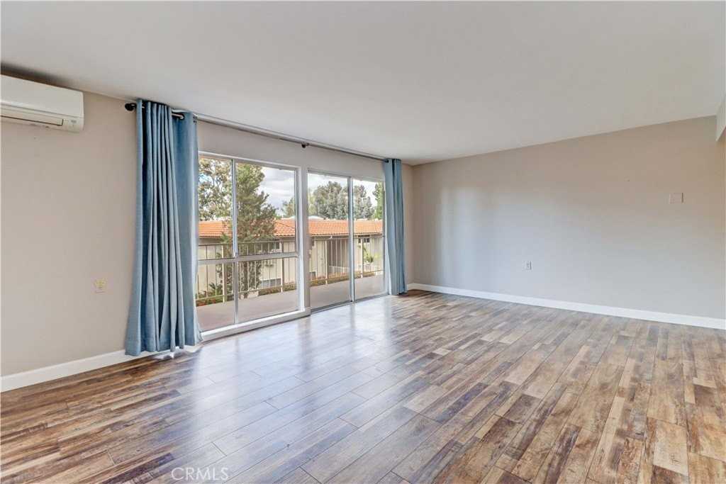 661 Avenida Sevilla #B - Photo 5 of 35