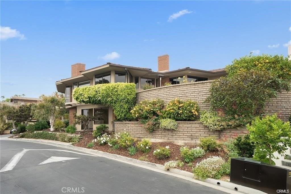 814 Emerald Bay - Photo 3 of 37