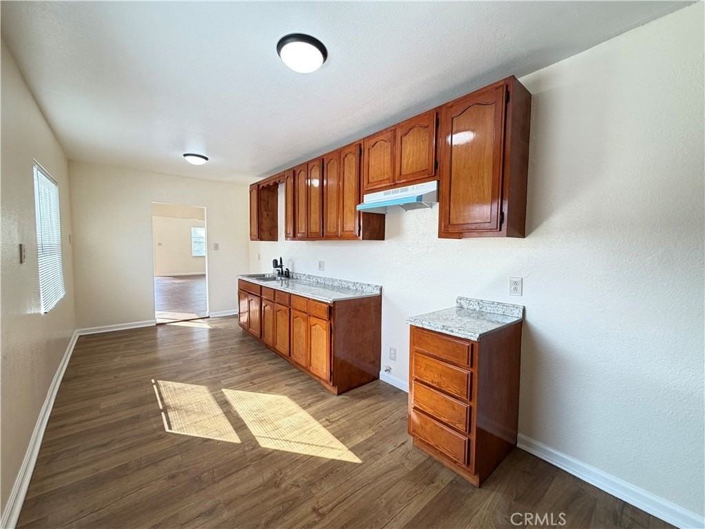 1011 E 65th St - Photo 5 of 13