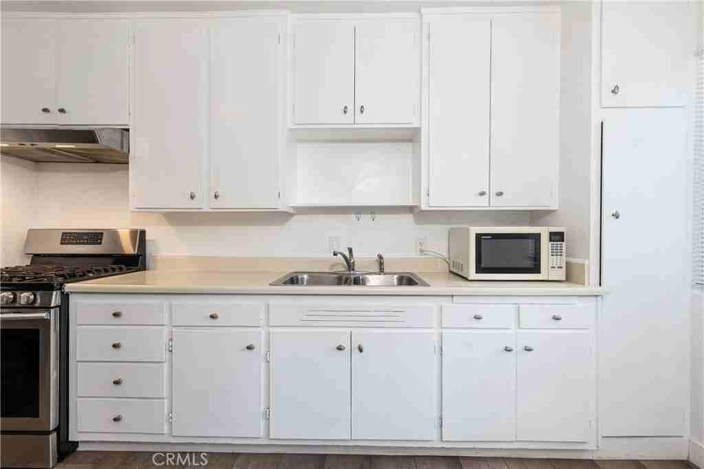 26006 Pennsylvania Ave #3 - Photo 6 of 14