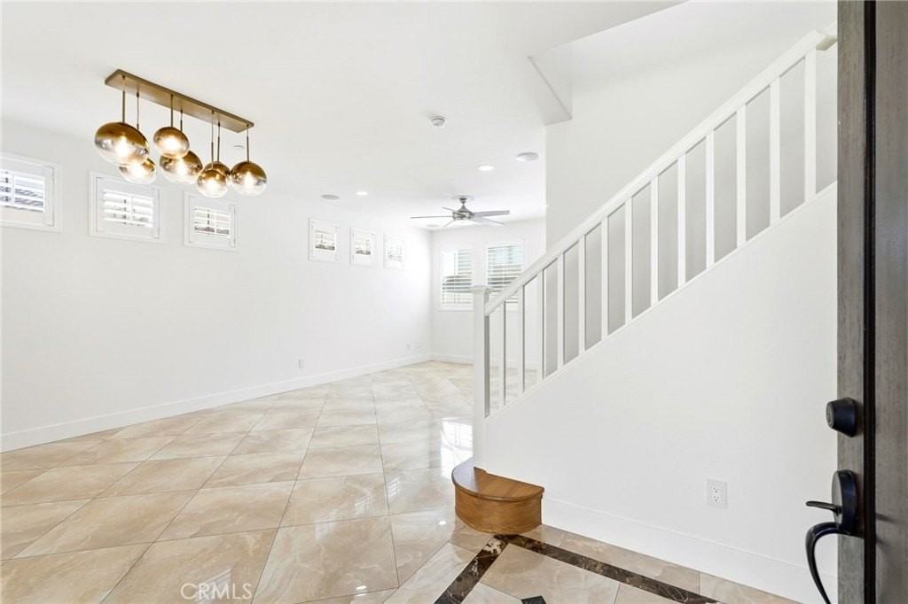 11537 Amalfi Way - Photo 7 of 35