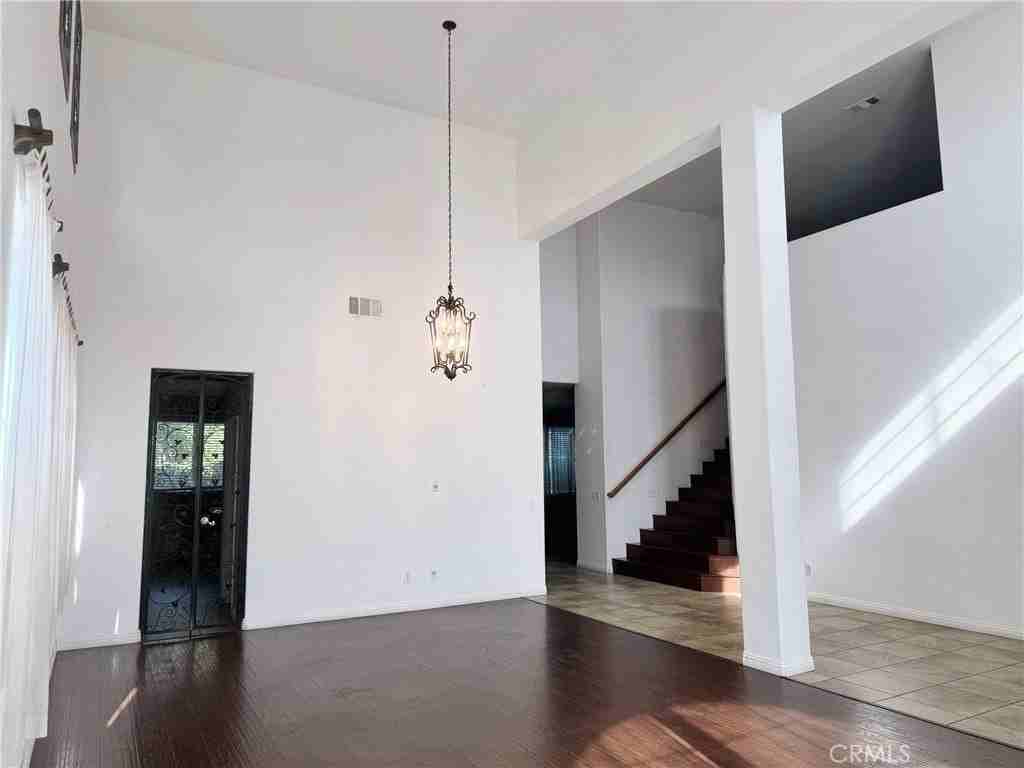 5771 Cairo Ct - Photo 3 of 18