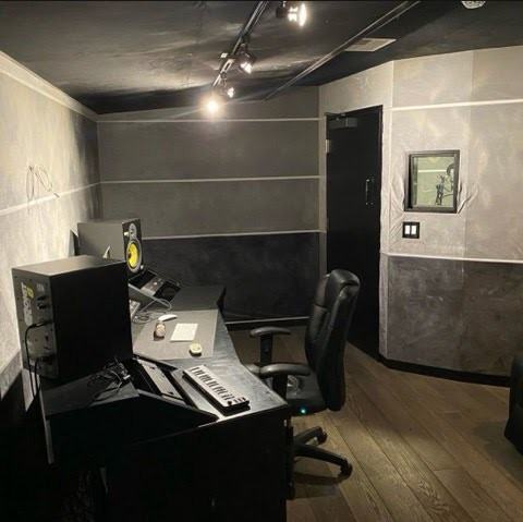 3200 N San Fernando Blvd #28 - Photo 2 of 6