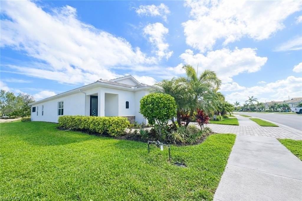 28442 Captiva Shell Loop - Photo 3 of 35