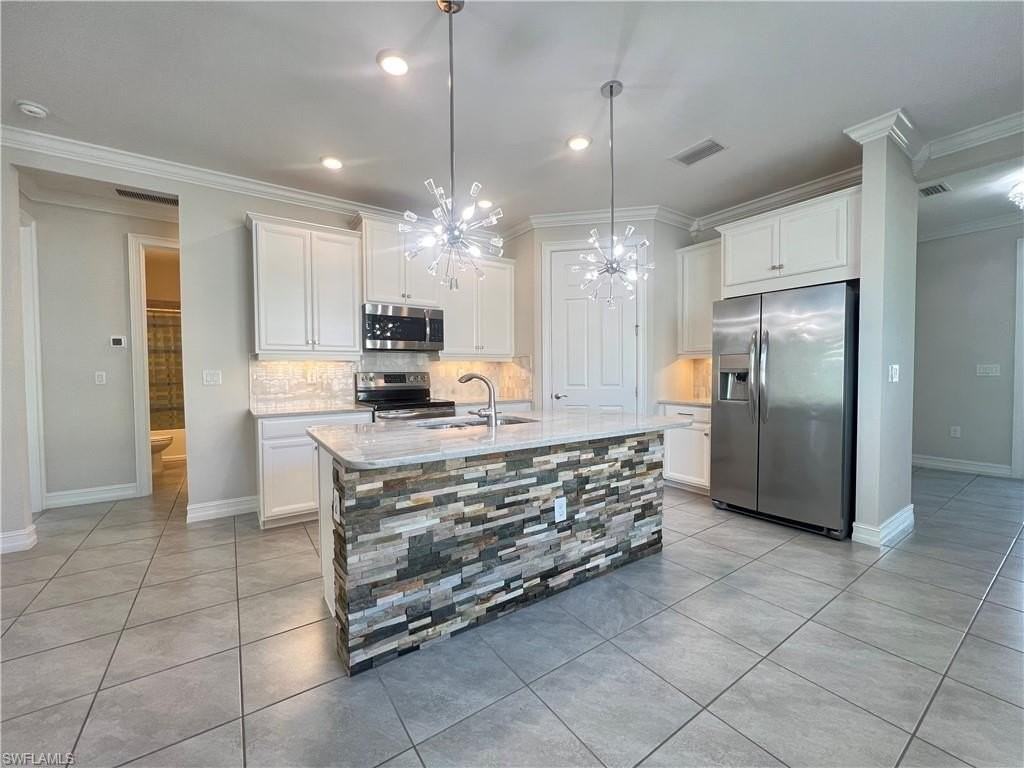 28442 Captiva Shell Loop - Photo 5 of 35