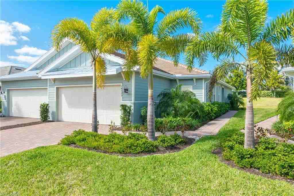 14559 Edgewater Cir - Photo 2 of 47