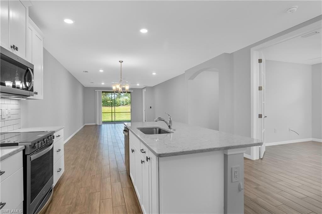 14559 Edgewater Cir - Photo 7 of 47