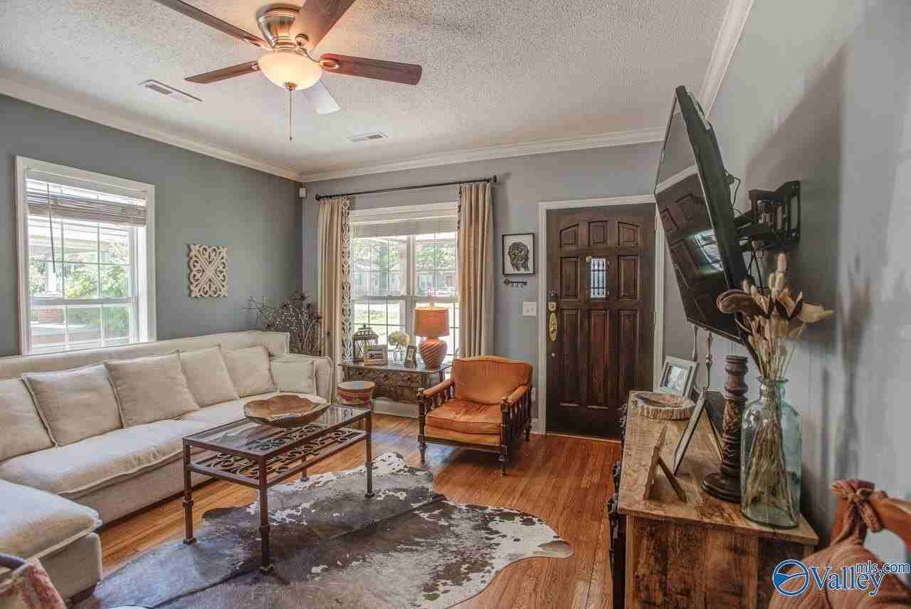 1605 Mccullough Ave Ne - Photo 5 of 21