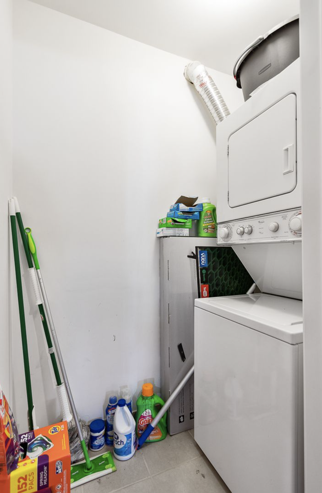 W Leland Ave #1827-1 - Photo 6 of 8