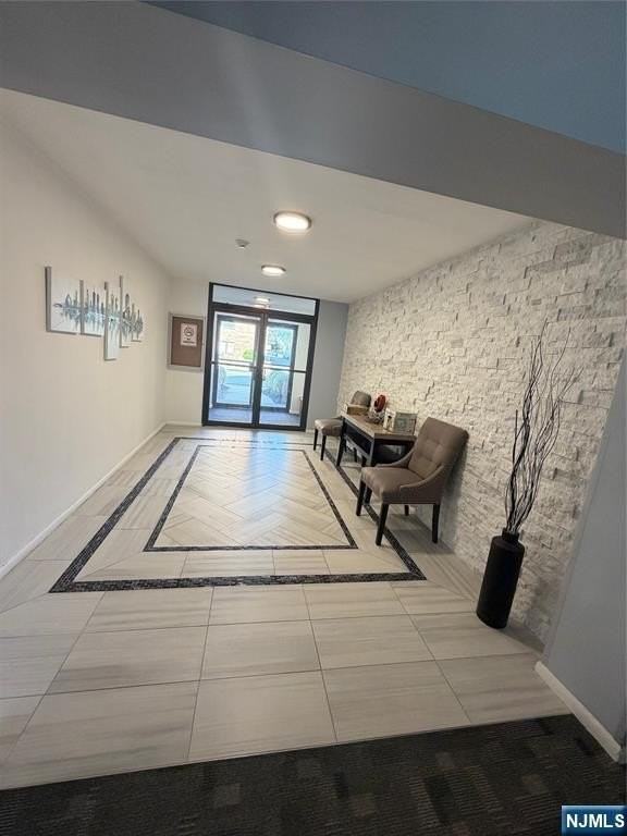 245 Anderson St Apt 4g - Photo 2 of 14