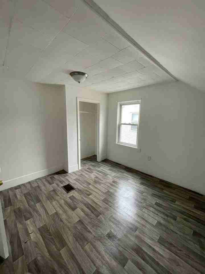 7 Shedds Ave - Photo 4 of 25