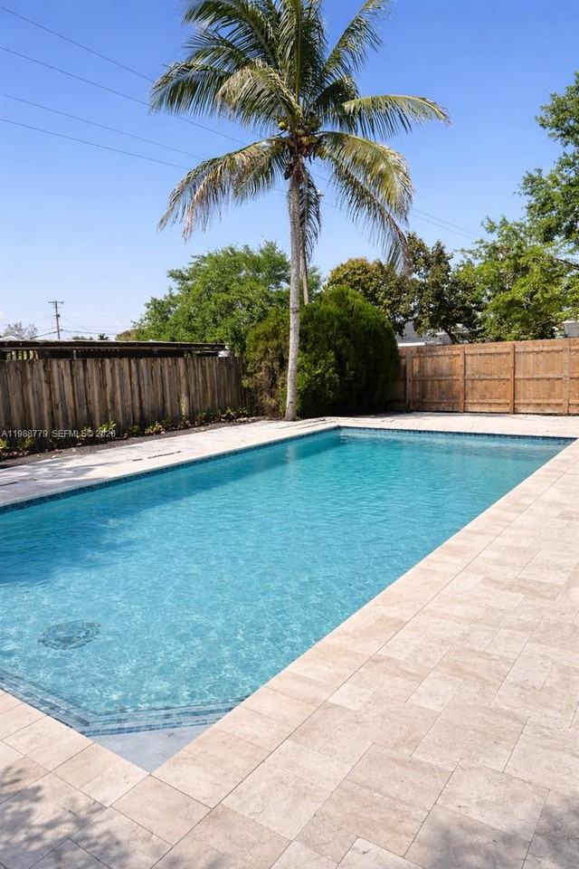 9831 Martinique Dr - Photo 5 of 5