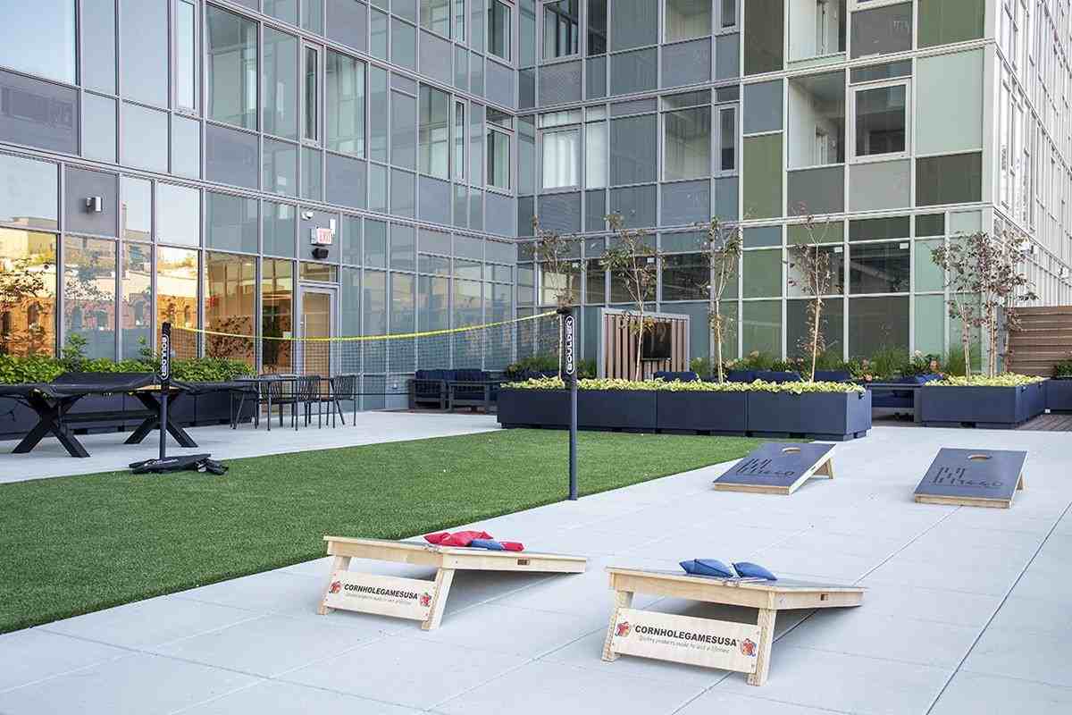 Amsterdam Ave - Photo 7 of 8