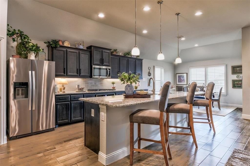 1301 Blanco Trl - Photo 7 of 19