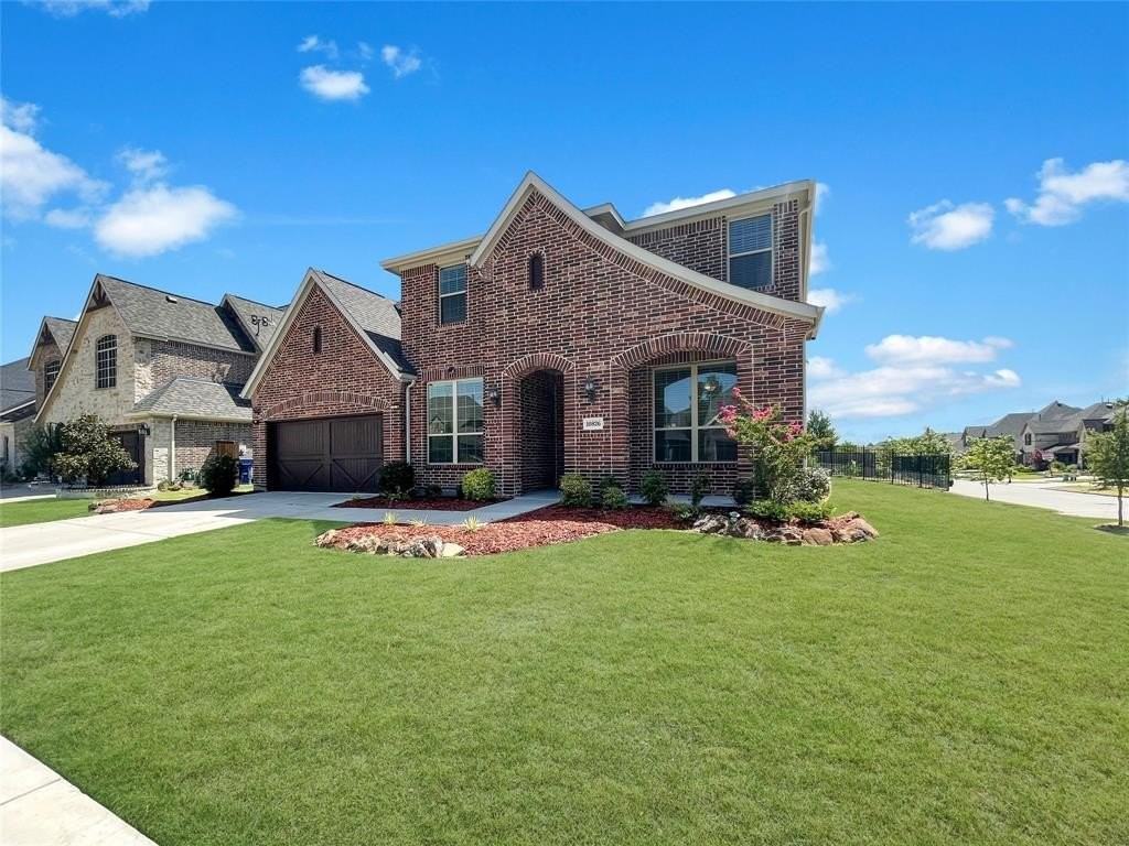 10826 Pattison Dr - Photo 2 of 40