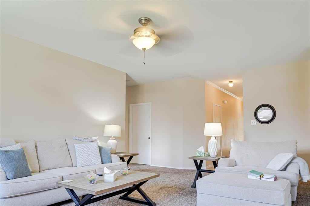 8928 Silent Brook Ln - Photo 7 of 30