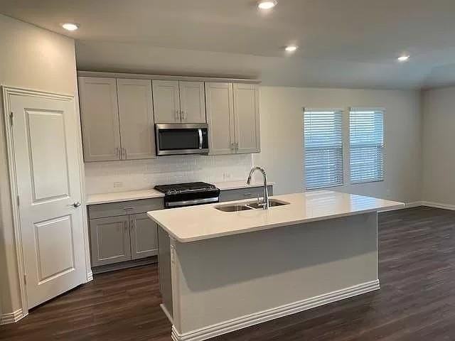 3008 Kingsgarden Rd - Photo 2 of 9