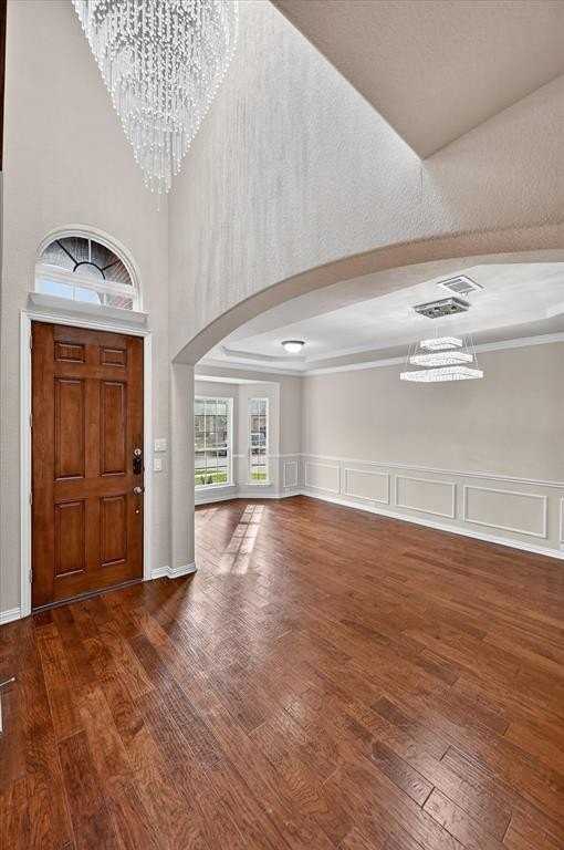 9821 Nolina Rd - Photo 4 of 40