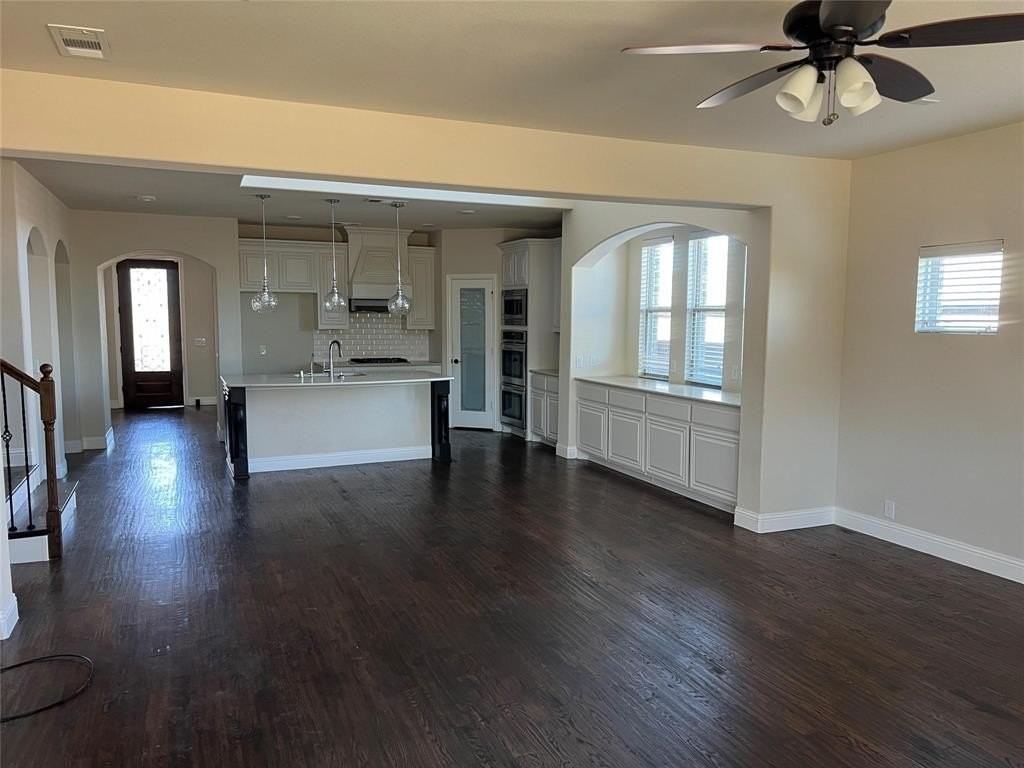 1319 Lantern Faith Dr - Photo 6 of 19