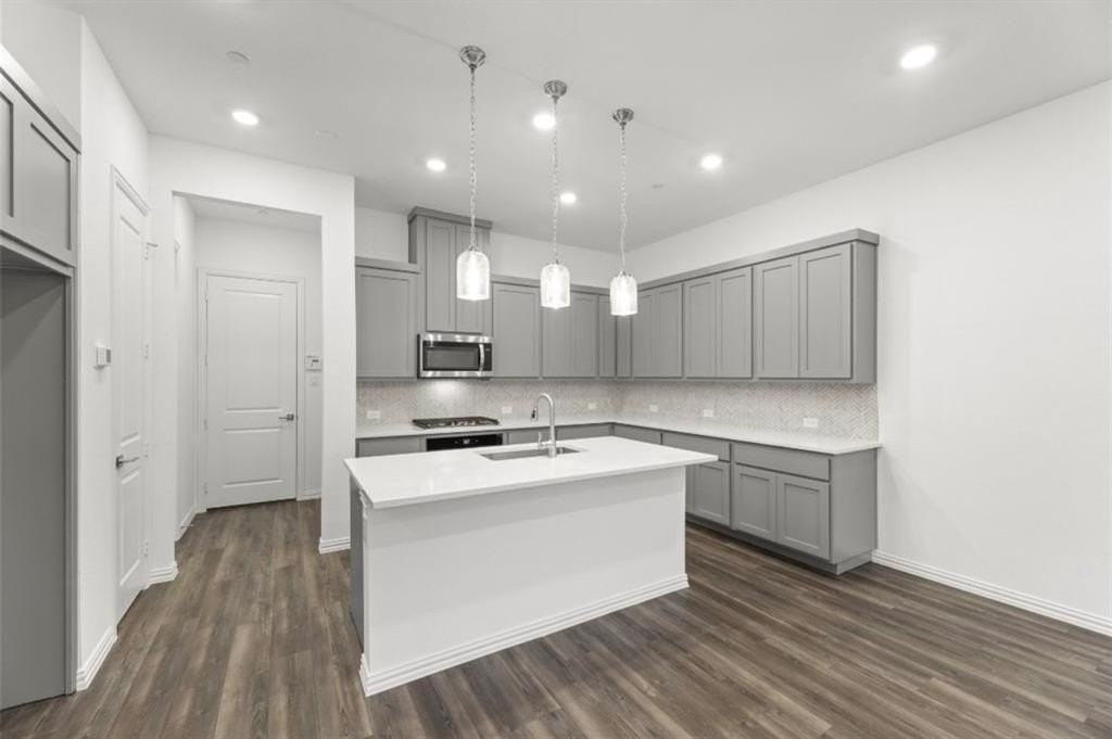 5909 Baritone Ct - Photo 6 of 40