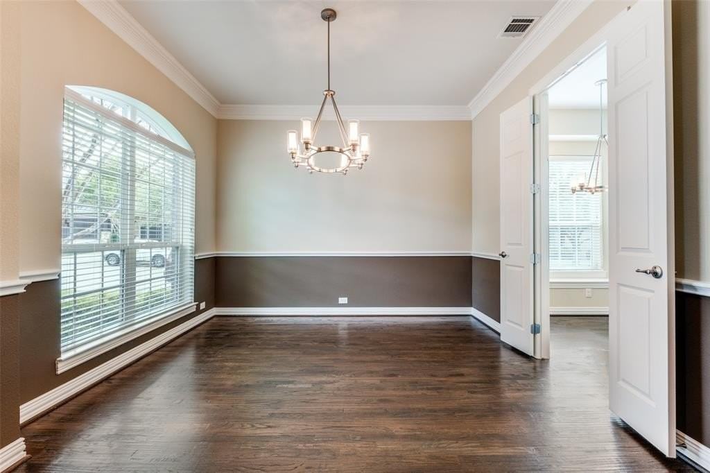 11301 Dinsdale Dr - Photo 6 of 25